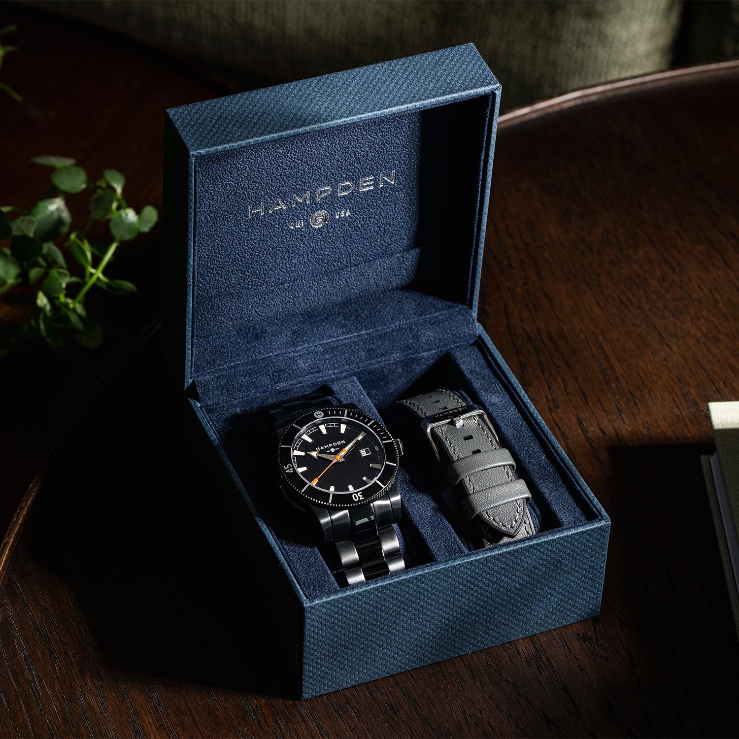 MODEL 3: SANDBURG Carbon All Black Steel